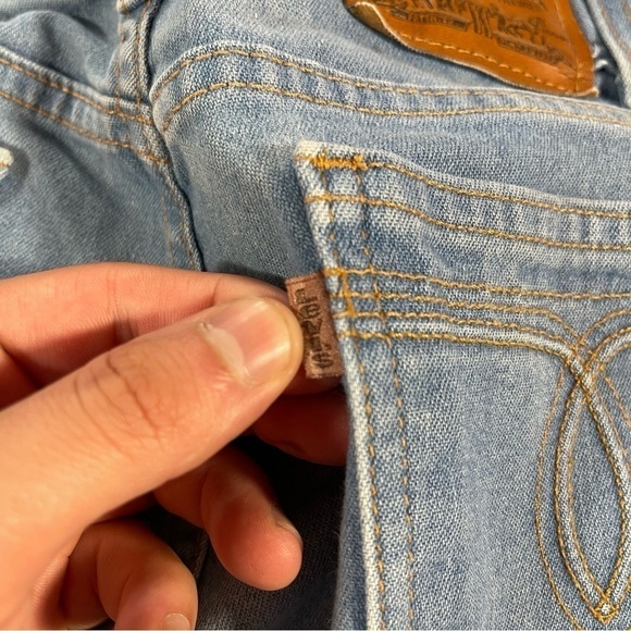 Levi’s 478 Light wash jeans 34 X 32 brown tag - Picture 10 of 10
